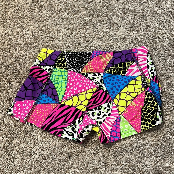 Seamless Patterned Spandex - Picture 4 of 5